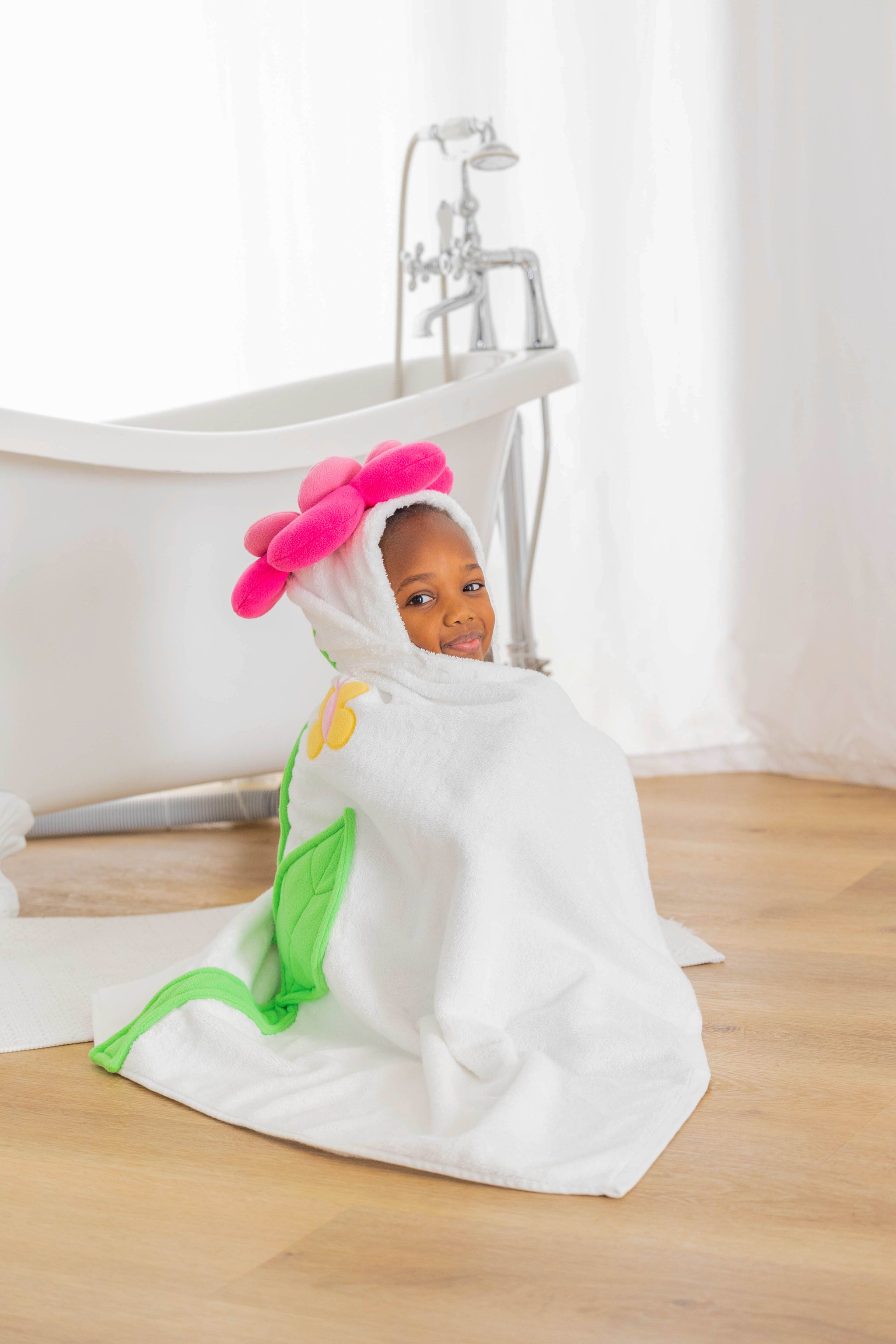 Frankie the Flower Hooded Towel – Swooneez